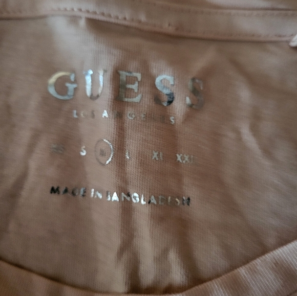 Guess T-shirt Size Medium - Picture 4 of 5